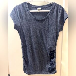 Bench woman’s shirt size Medium